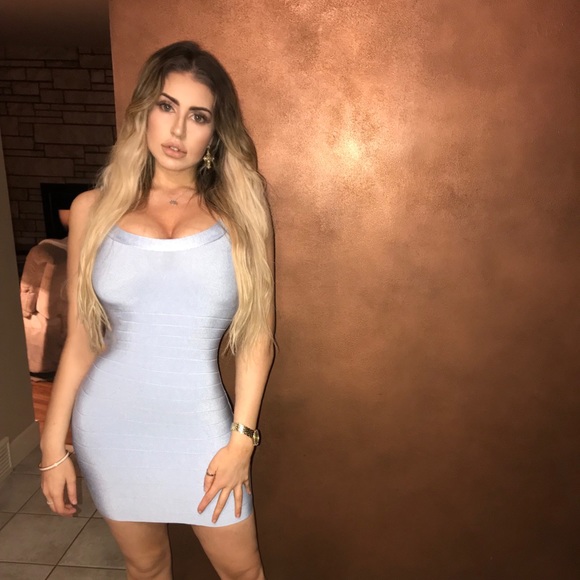 Meet Your Posher Sara! - Picture 3 of 4